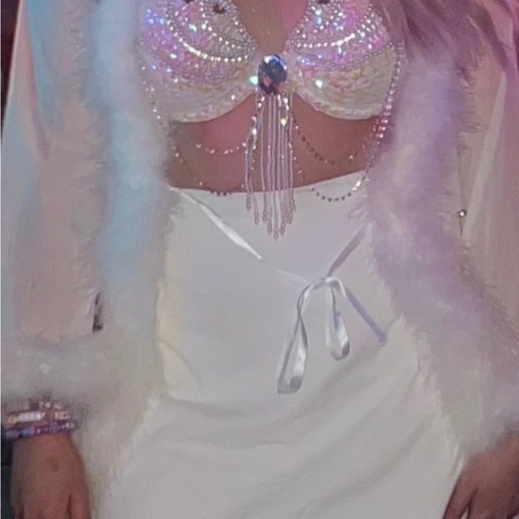 Festival Top - Picture 2 of 3